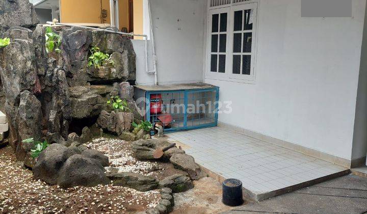 Rumah 1½ Lantai, Siap Huni di Taman Kedoya Baru Blok. D5, Jakarta Barat 2