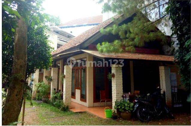 Rumah Dan Bangunan Asri di Jl. Dr. Rajiman, Pasir Kaliki, Bandung 2