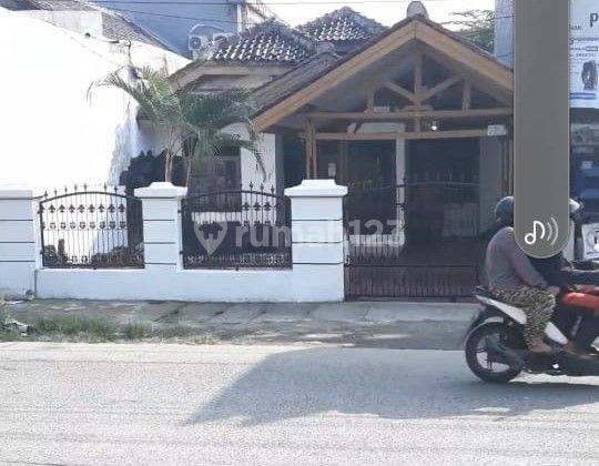 Dijual Rumah 1,5 Lantai Pinggir Jalan Raya di Perumnas 3, Bekasi 1