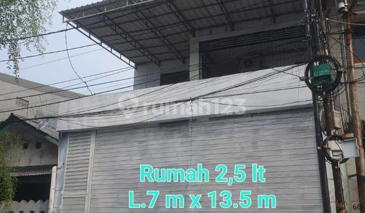 NEED TO SELL FAST, PRICE REDUCED, 2½ STORY HOUSE ON JL. EMPANG BAHAGIA UTARA, JELAMBAR, WEST JAKARTA 2
