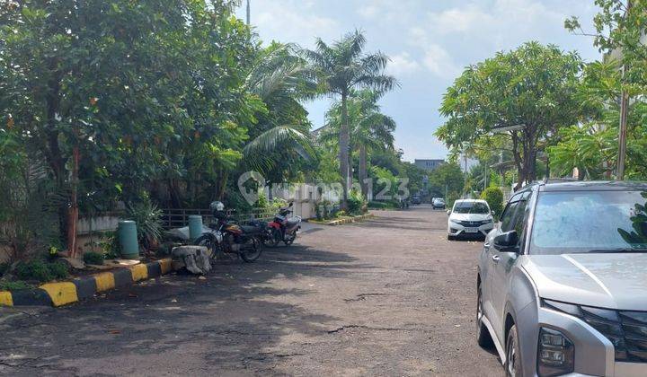 Rumah Tua 1,5 Lantai, Jual Hitung Tanah, Intercon Blok. P, Jakbar 2