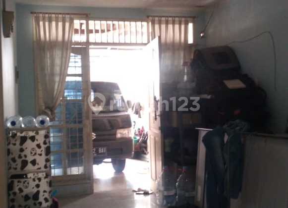 Rumah 1,5 Lantai di Komplek Taman Aries Blok. E14, Meruya, Kembangan, Jakarta Barat