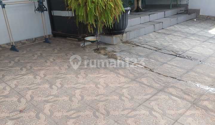 Rumah 1 Lantai di Komplek Taman Aries Blok. E2, Meruya, Jakbar