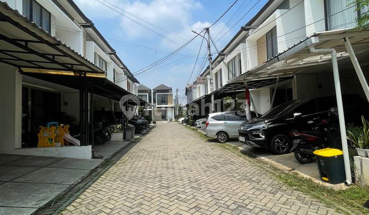 Dijual Rumah 2 Lantai Full Furnished di Bintaro Tangsel