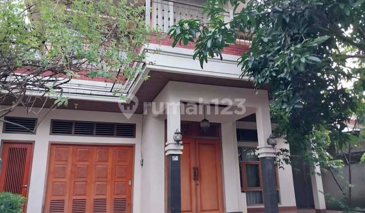 Dijual Rumah Di Bintaro Sektor 5-tangerang Selatan