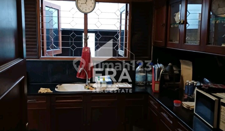 Disewakan Rumah bisa untuk Usaha/Kantor di Bintaro Sektor 1 2