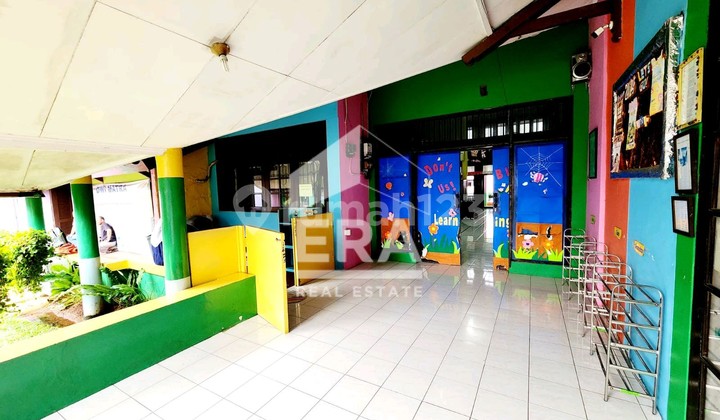 Dijual Rumah Ex Sekolah di Jalan Bdn Cilandak 2