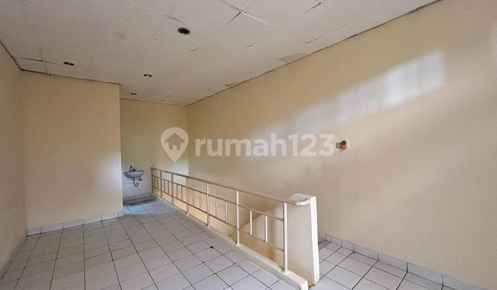 For Rent, Flood-Free Ready-to-Use Shop House in Bintaro 2