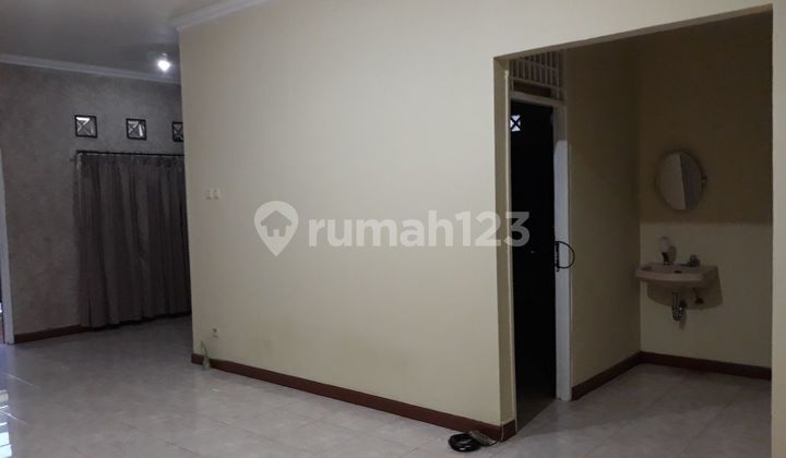 Disewakan Rumah Rapi Dan Lokasi Tenang Di Sektor 9 Bintaro 2