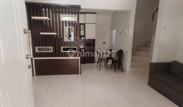 Rumah 2 Lantai Bagus Furnished Vanyapark 2