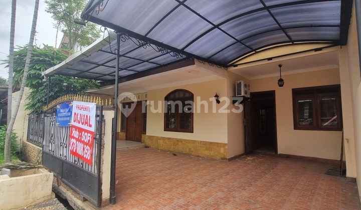 Ready-to-Occupy House in Karang Tengah, Tangerang 2