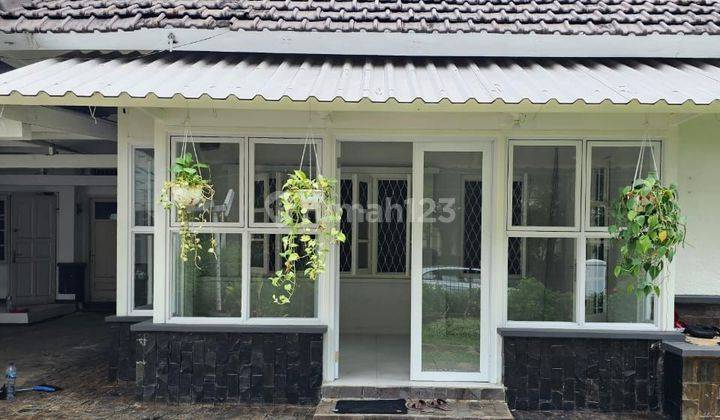 Dijual Rumah Depan Taman, Di Kebayoran Baru, Jakarta Selatan 1