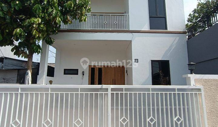 Dijual Rumah Modern Minimalis 5 Kamar Tidur di Pos Pengumben Jakarta 1