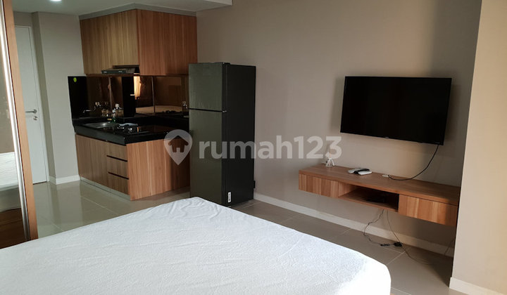 Metro Park Residence Large 30M2 Furnished Studio 2