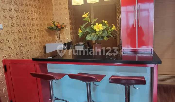 Di Jual 3BedRoom Furnished Di Hamptons Park Apartemen (jaksel)