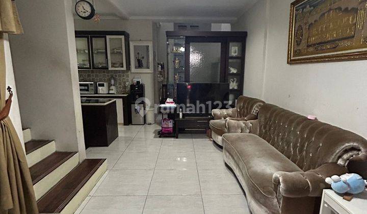 Di Jual Murah Rumah 2 Lantai Graha Raya Bintaro  2