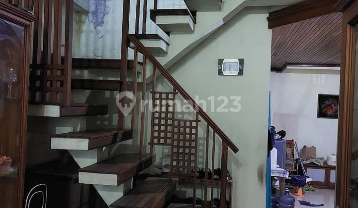 Di Jual rumah kayu jati di Komp. kejaksaan pasar minggu 