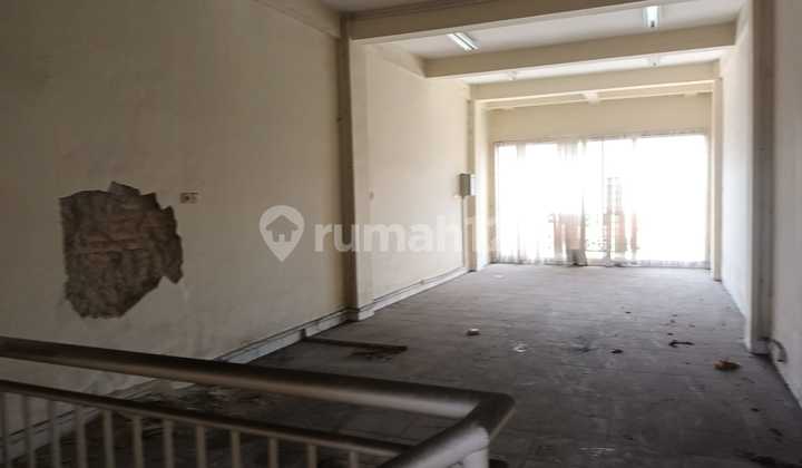 For Rent, Ready-to-Use Shop House on Jl. Raya Serpong 2