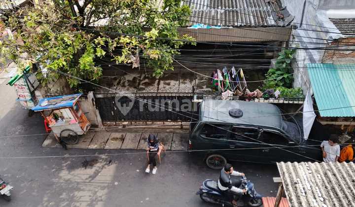 Di Jual Rumah Lama Terawat Cocok untuk Kost2an (Aktif) di Mangga Besar Di Jual Rumah Lama Terawat Cocok untuk Kost2an (Aktif) di Mangga Besar