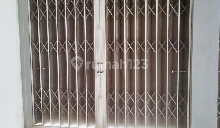 For Sale: 3-Door Row Shop in Wero, Gombong, Kebumen, Central Java