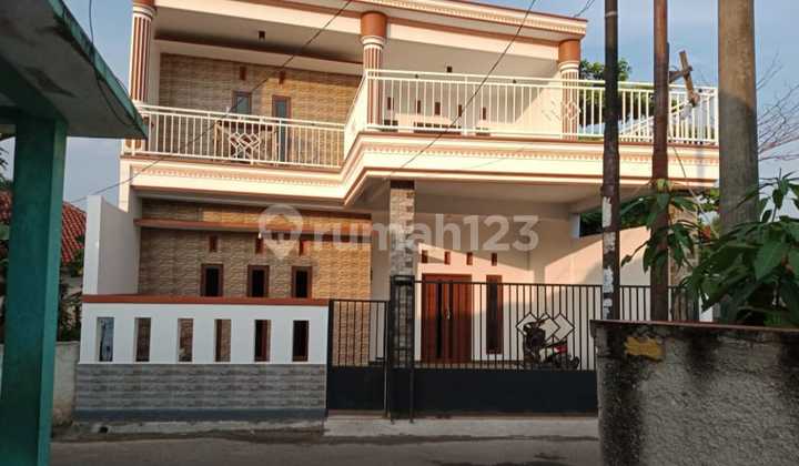 Di Jual Rmh 2 Lantai Siap Huni di Jl. Jelupang Di Jual Rmh 2 Lantai Siap Huni di Jl. Jelupang