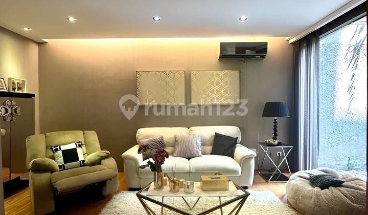 Di Jual Rumah 2LT Desain Minimalis Veteran Bintaro, Jakarta Selatan