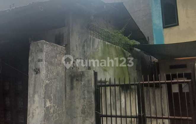 Dijual rumah tua hitung Tanah Cocok Untuk Kost  2