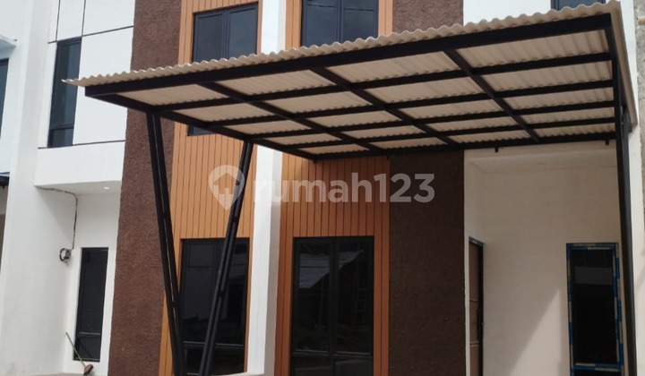 Rumah Siap huni modal 5 Juta aja udah bisa punya rumah 2 lantai di Kota Tangerang 