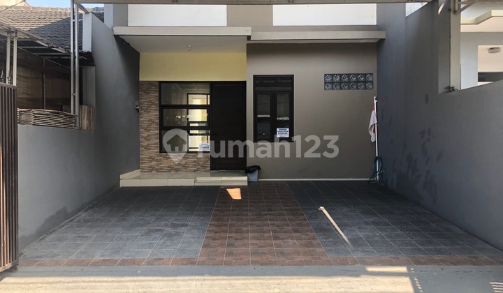 Rumah baru 2 lantai di Pasirsalam satu,BKR. 5 Km Dari Alun2