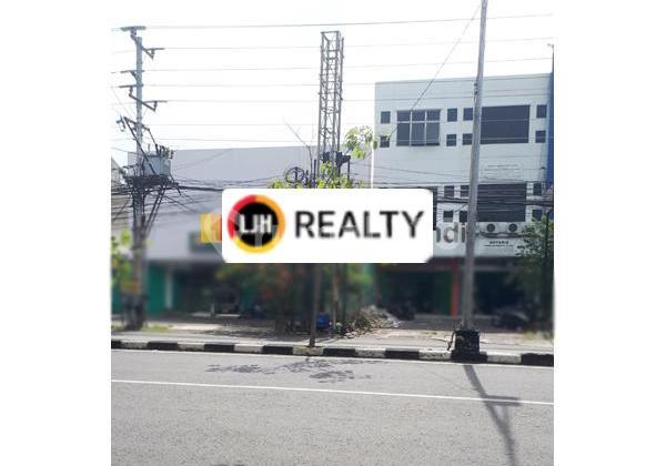 Shop House on Brigjen Sudiarto Majapahit Semarang 2