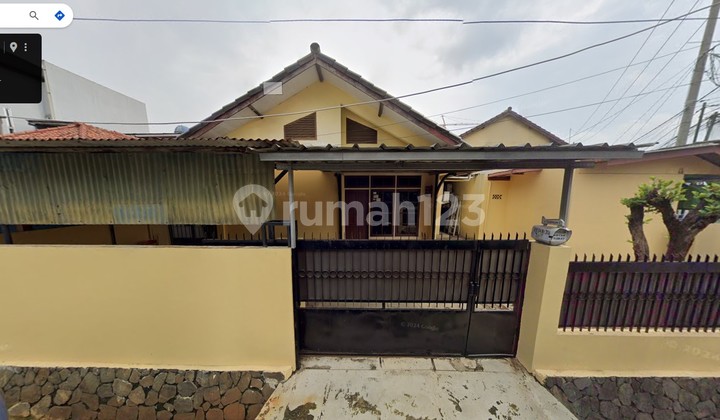 House includes active rental units ready for occupancy.