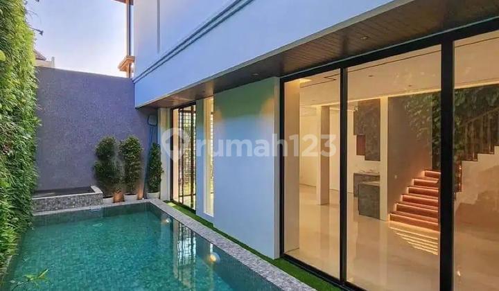Brand New House at Pondok Indah ada Kolam sama Lift nya