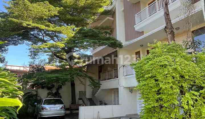 Elite Cluster in a Private Area in West Pejaten. a place for officials