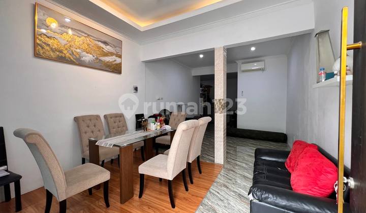 Rumah Cantik Minimalis Baru Renovasi Lokasi Terbaik Paling Strategis Permata Kranggan Cibubur LT 84 M LB +-80 M SHM Atas Nama Pemilik Langsung 2 Kamar ( Saat Ini di Gabungkan Jadi Lbh Luas ) 1 Kamar Mandi Utama ( Design Hotel ) 1 Kamar Mandi Tambahan Gara Rumah Cantik Minimalis Baru Renovasi Lokasi Terbaik Paling Strategis Permata Kranggan Cibubur LT 84 M LB +-80 M SHM Atas Nama Pemilik Langsung 2 Kamar ( Saat Ini di Gabungkan Jadi Lbh Luas ) 1 Kamar Mandi Utama ( Design Hotel ) 1 Kamar Mandi Tambahan Gara