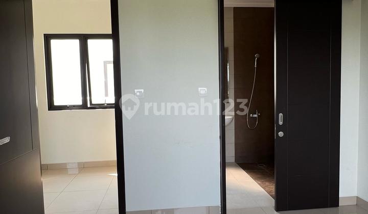 Sumarecon Crown Gading Cluster Regia Bekasi  2