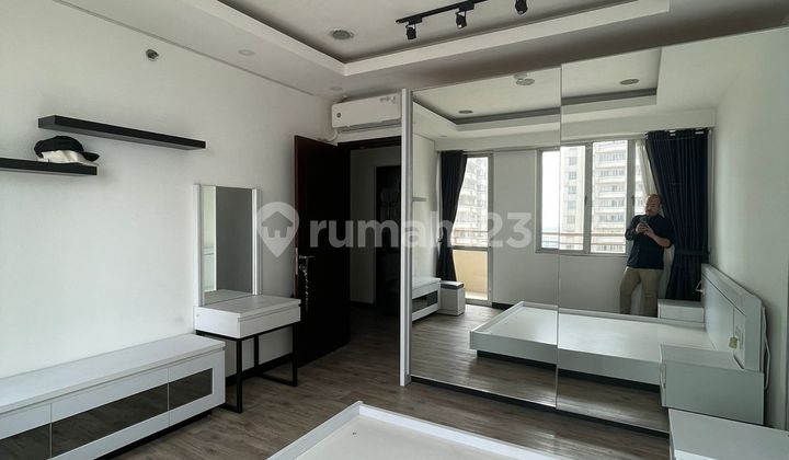 Dibawah NJOP Full Furnish Lantai 12 Tower F Paladian Park Dijual Dibawah NJOP Full Furnish Lantai 12 Tower F Paladian Park Dijual