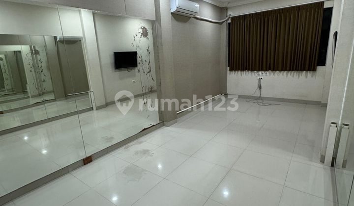 FOR SALE: TAMAN SURYA 5 HOUSE, WEST JAKARTA, CERTIFICATED, SEMI-FURNISHED 2