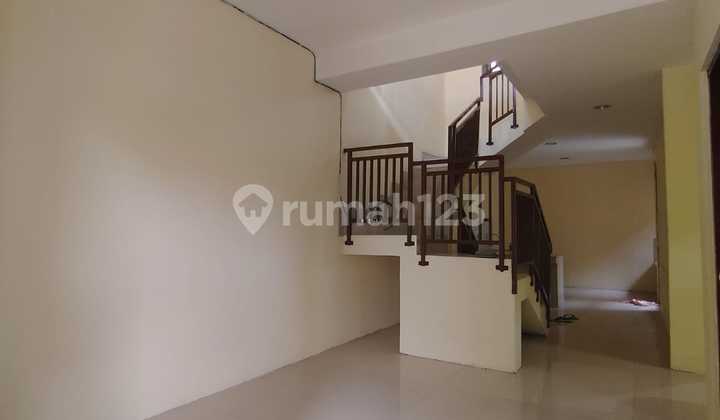 DISEWAKAN RUMAH TAMAN PARAHYANGAN LIPPO KARAWACI DISEWAKAN RUMAH TAMAN PARAHYANGAN LIPPO KARAWACI