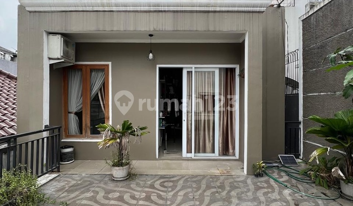Townhouse with Pool 4 Bedrooms Cipete Cilandak South Jakarta 2