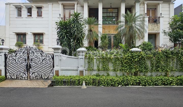 Luxury Ready-to-Occupy House in Prime SCBD Senayan Kebayoran Baru Area