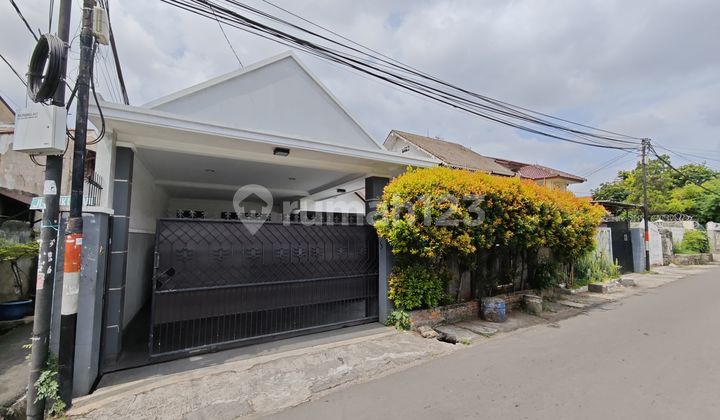 Disewakan Rumah Mewah Siap Huni Strategis Di Pusat Kota Jakarta Matraman 2