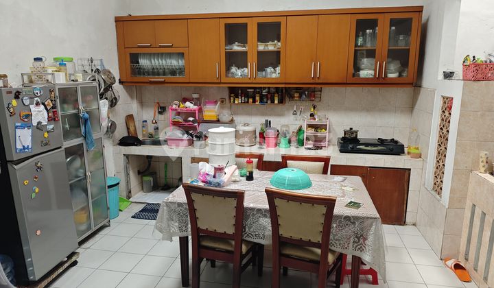 Rumah Cantik Siap Huni Di Matraman, Jakarta Timur – Bebas Banjir, Akses Strategis! 2