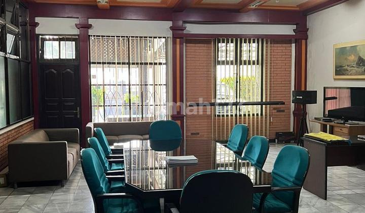 Jual Rumah dan Kantor (Beda Atap Dalam Satu Lingkungan) Siap Huni dan Pakai di Main Road Cikutra Jual Rumah dan Kantor (Beda Atap Dalam Satu Lingkungan) Siap Huni dan Pakai di Main Road Cikutra