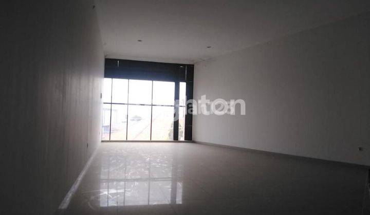 RUKO 3 LANTAI DIJUAL 2