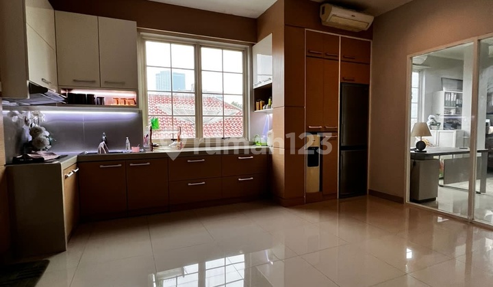 Grogol House Strategic Location, West Jakarta Grogol House Strategic Location, West Jakarta