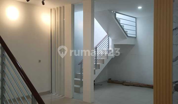 Minimalist 2-Story Unfurnished House The Hampton Pantai Mentari 2