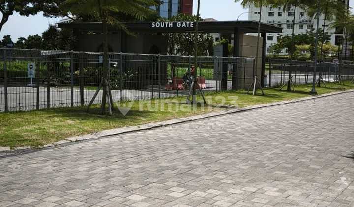 Grand Kenjeran, Well-Maintained House, Ready to Occupy, Complete Facilities 2