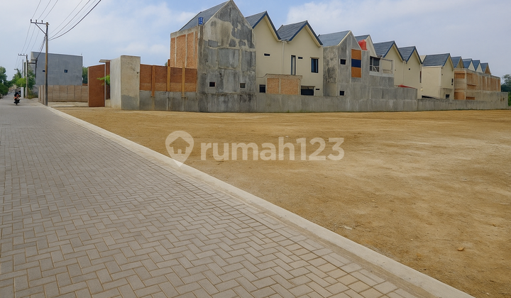 Tanah Colomadu Barat Lor in SHM Akses Simpangan