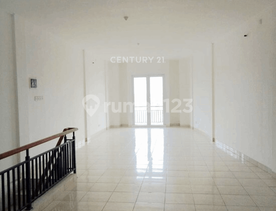 Ready-to-Use Shop House in Victoria Green Residence Suitable for Business 2