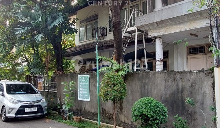 For Quick Sale: Hook House in Taman Aries, 5 Minutes from St. Moritz